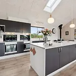 Дом отдыха 5 Star Holiday Home In Spottrup *